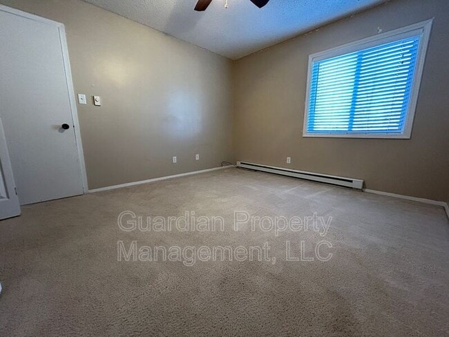 Photo - 912 N Walnut St