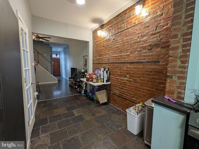 Photo - 1130 Earl St
