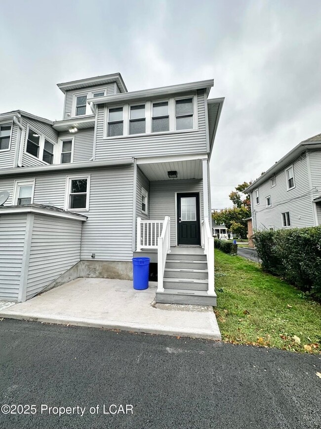 Photo - 44 Shoemaker St