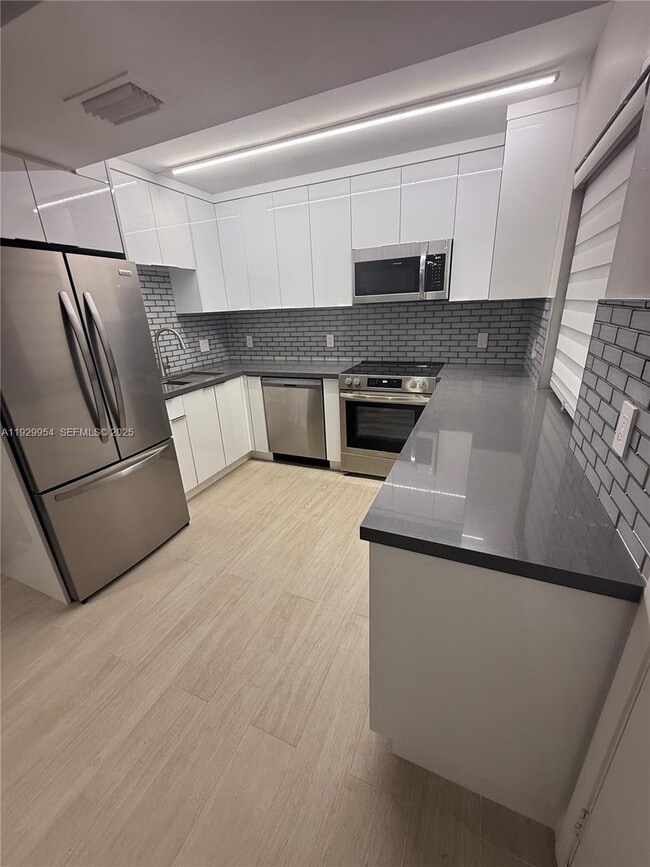 Photo - 11933 NW 11th St Unit 11933