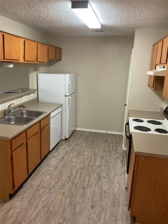 Photo - 383 Fantail Loop