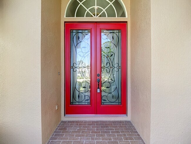 Photo - 10103 Newham Way