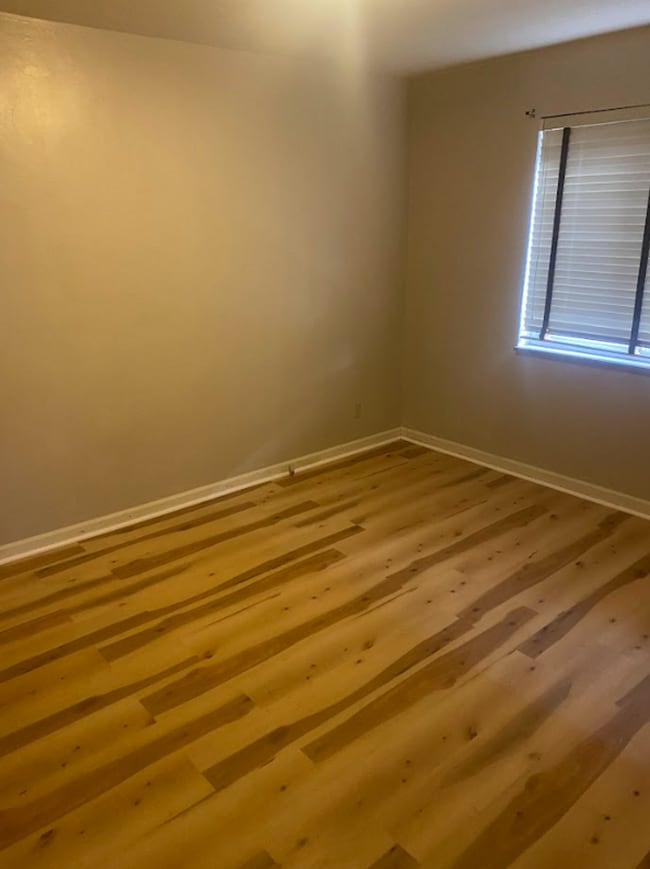 Photo - 1008-1010 W Dorothy Ln Unidad 1008