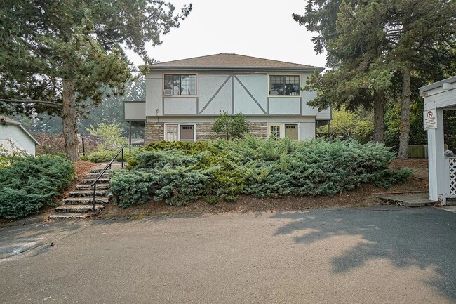 Photo - Two bedroom Townhouse near Ashland Community Hospital