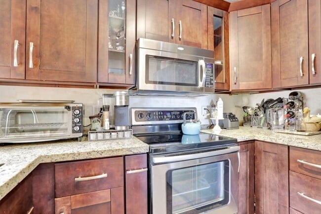 Photo - 2850 Carambola Cir S