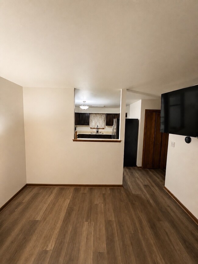 Photo - 529 Walnut St
