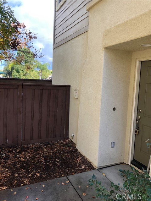 Photo - 25056 Driftoak St