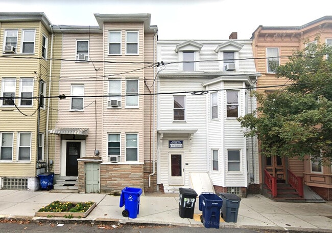 Photo - 135 Eutaw St Unit 2