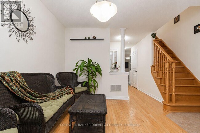 Photo - 37 Stoyell Dr