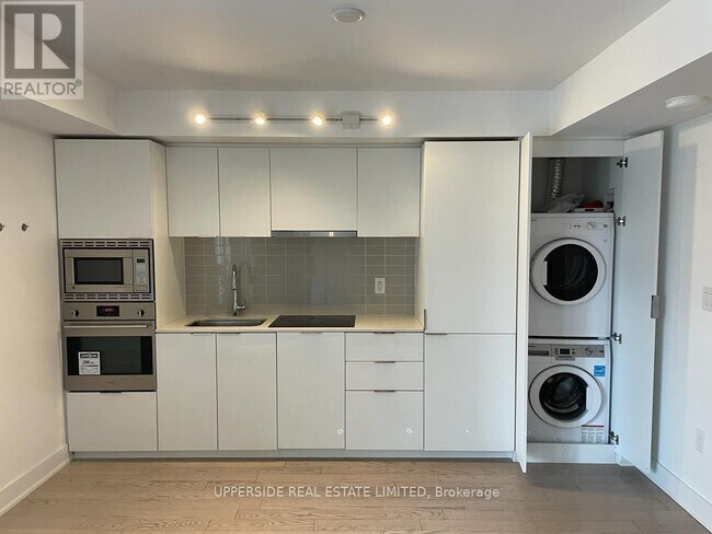 Photo - 955 Bay St. Unit 207
