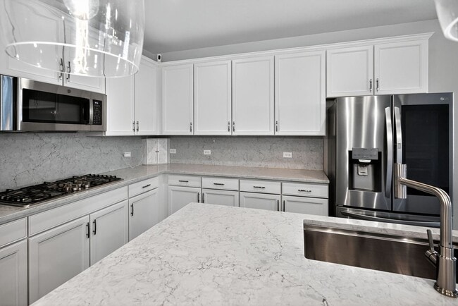 Photo - 288 S Robertsdale St