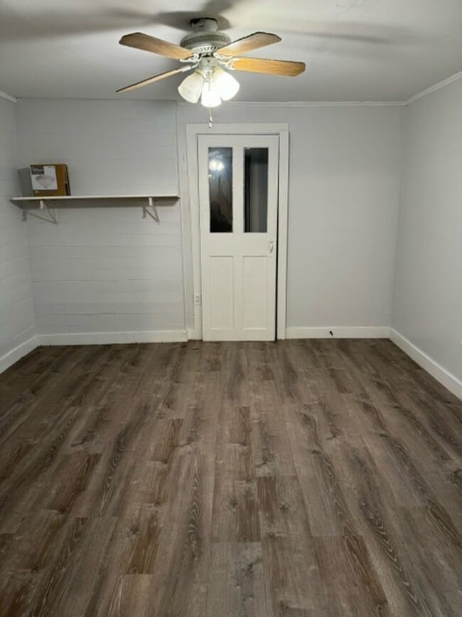 Photo - 10 State St Unidad C