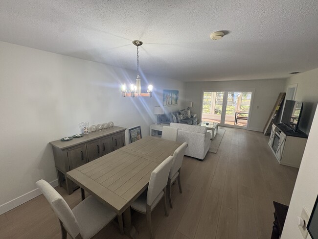 Photo - 607 Fair Winds Dr