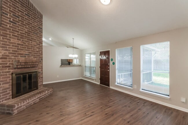 Photo - 3919 Monteith Dr