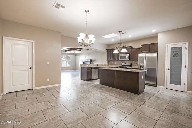 Photo - 14664 Igor Kaleri Ave