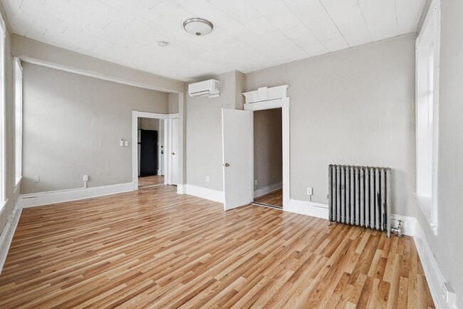 Photo - Your Hudson Home Awaits – 2 Bedrooms, Free Application, Pet Friendly Unit 1