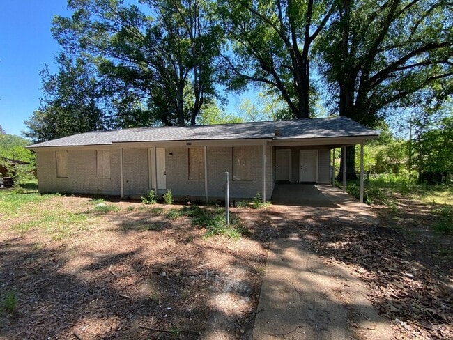 Building Photo - 4644 Huckleberry Cove