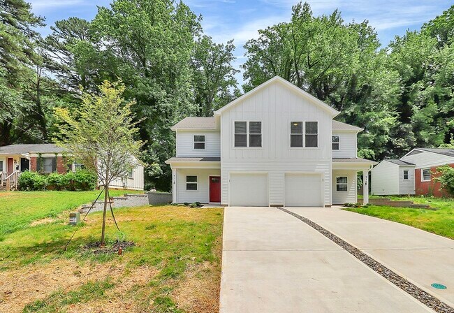 Photo - 911 Yellowstone Dr