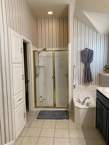 Photo - 2945 Silvercrest Ln