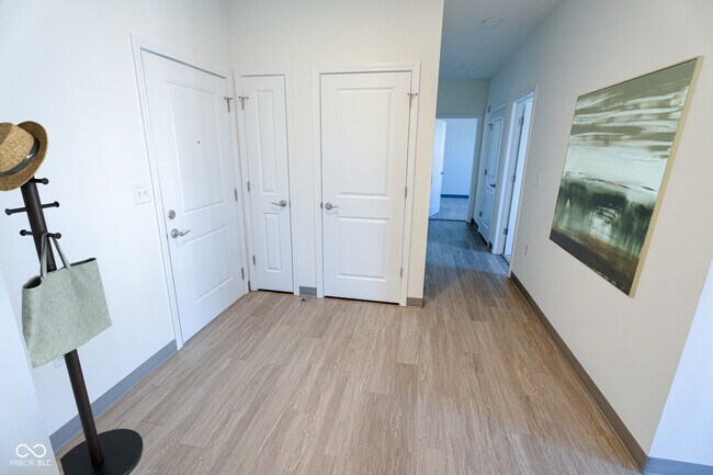 Photo - 312 S 18th St Unit 303