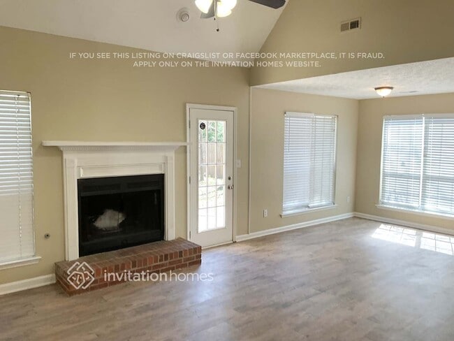 Photo - 552 Horseshoe Cir