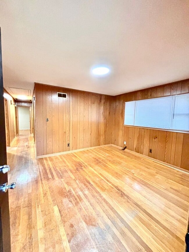 Photo - 732 Crest- Now Available!