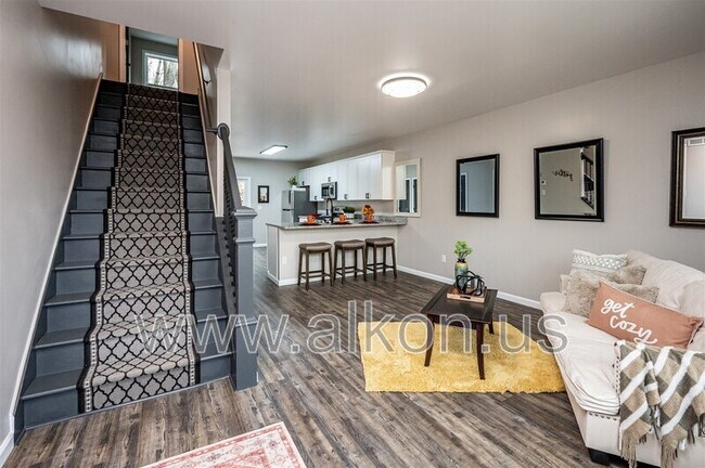 Photo - 554 Frayne St