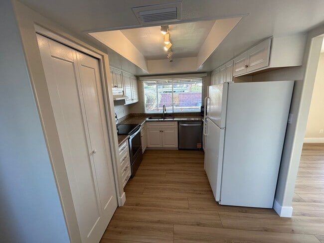 Photo - 8601 E Orange Blossom Ln