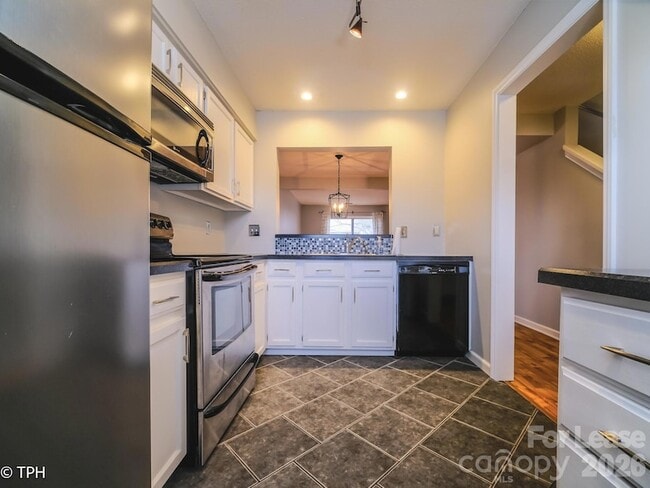 Photo - 6124 Heath Ridge Ct