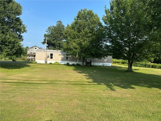 Photo - 5676 NY-14