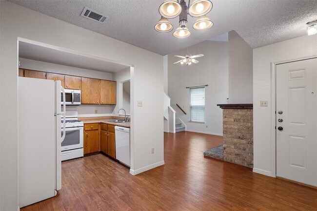 Photo - 315 Rawhide Loop