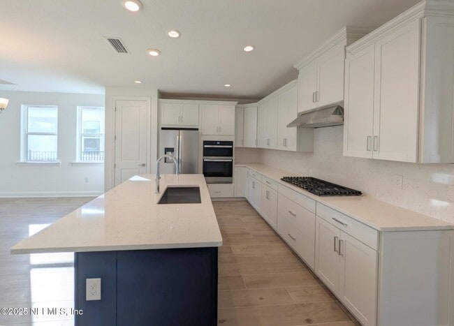 Photo - 156 Latham Dr