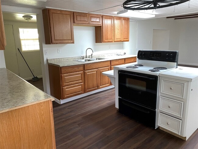 Photo - 20672 Trinity Way