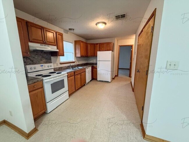 Photo - 2212 N Malcolm St Unit A