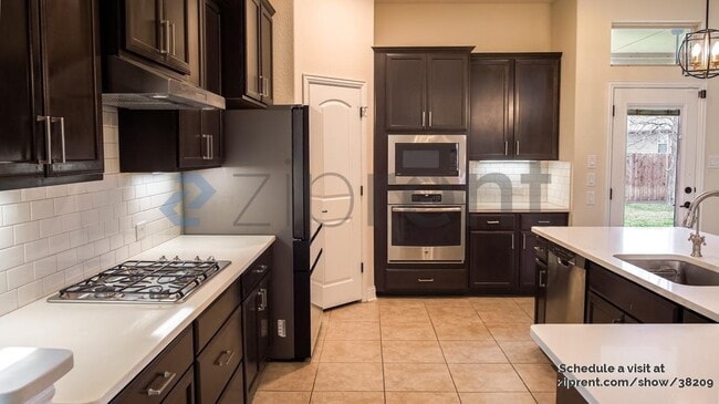 Photo - 1000 Lancaster Dr