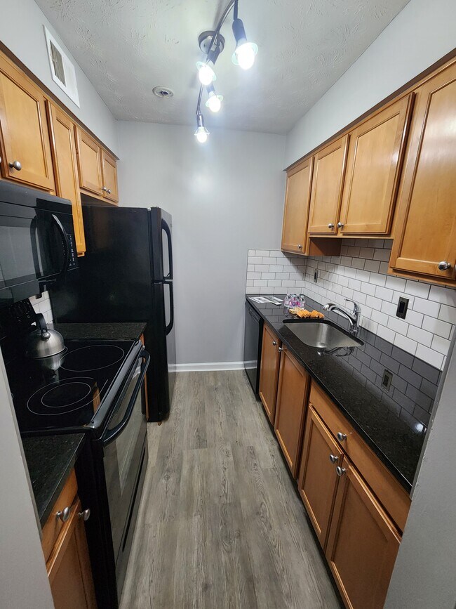 Photo - 3120-3127 7 Pines Ct NW