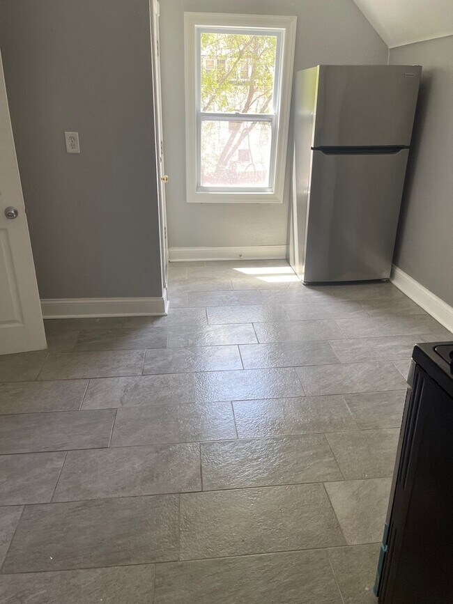 Photo - 223 E Chambers St Unit 223A (Upper)