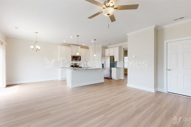 Photo - 129 Tanner Lp