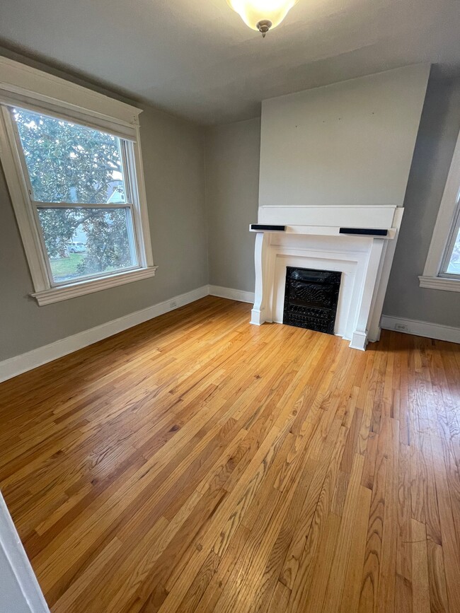 Photo - 2212 Washington Ave