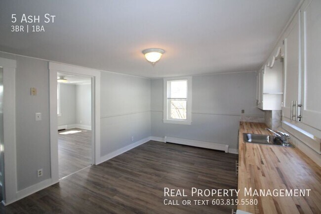 Photo - Spacious 3 Bedroom Duplex in Somersworth, ...