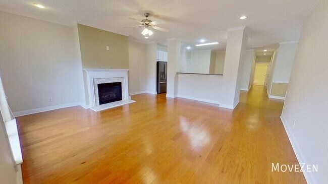 Photo - 307 Easterlin Way