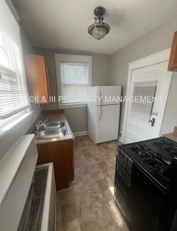 Photo - 217 W 37th St House