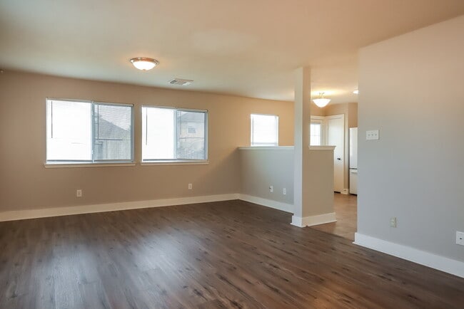 Photo - 7431 Leightonfield Ct