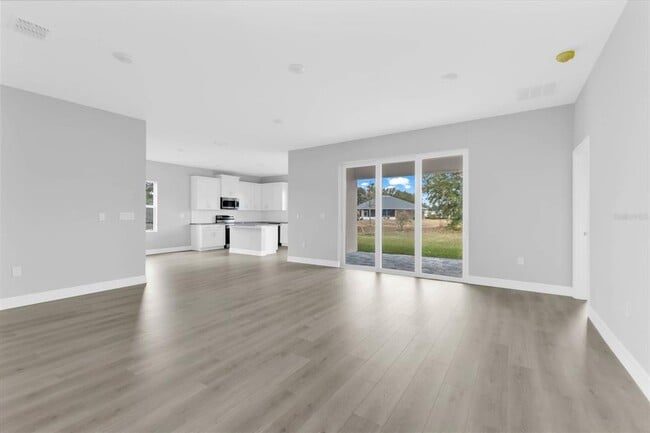 405 Loveland Blvd