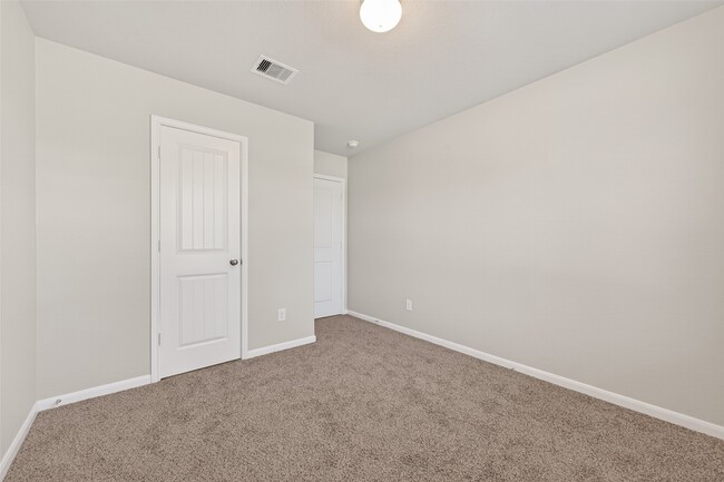 Photo - 7558 Highland Chase Dr