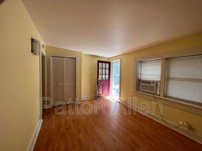10 Miller Rd E Unit B