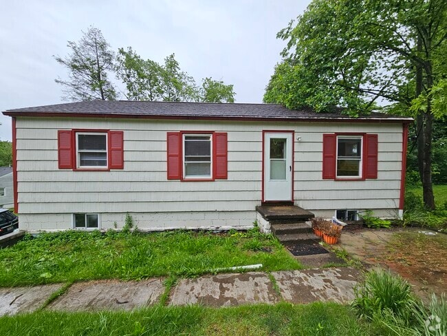 Building Photo - 2616 University Ave Rental