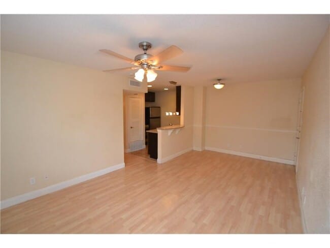 Photo - UT PRE-LEASE: 2 bd/ 1 ba North campus/Hyde Park Condo, Recently Updated