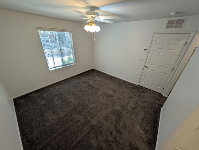 Photo - 664 Vetiver Ln