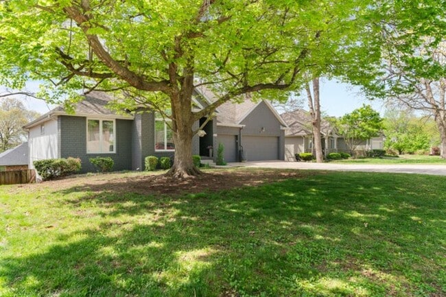 Photo - Executive rental in SW Springfield
